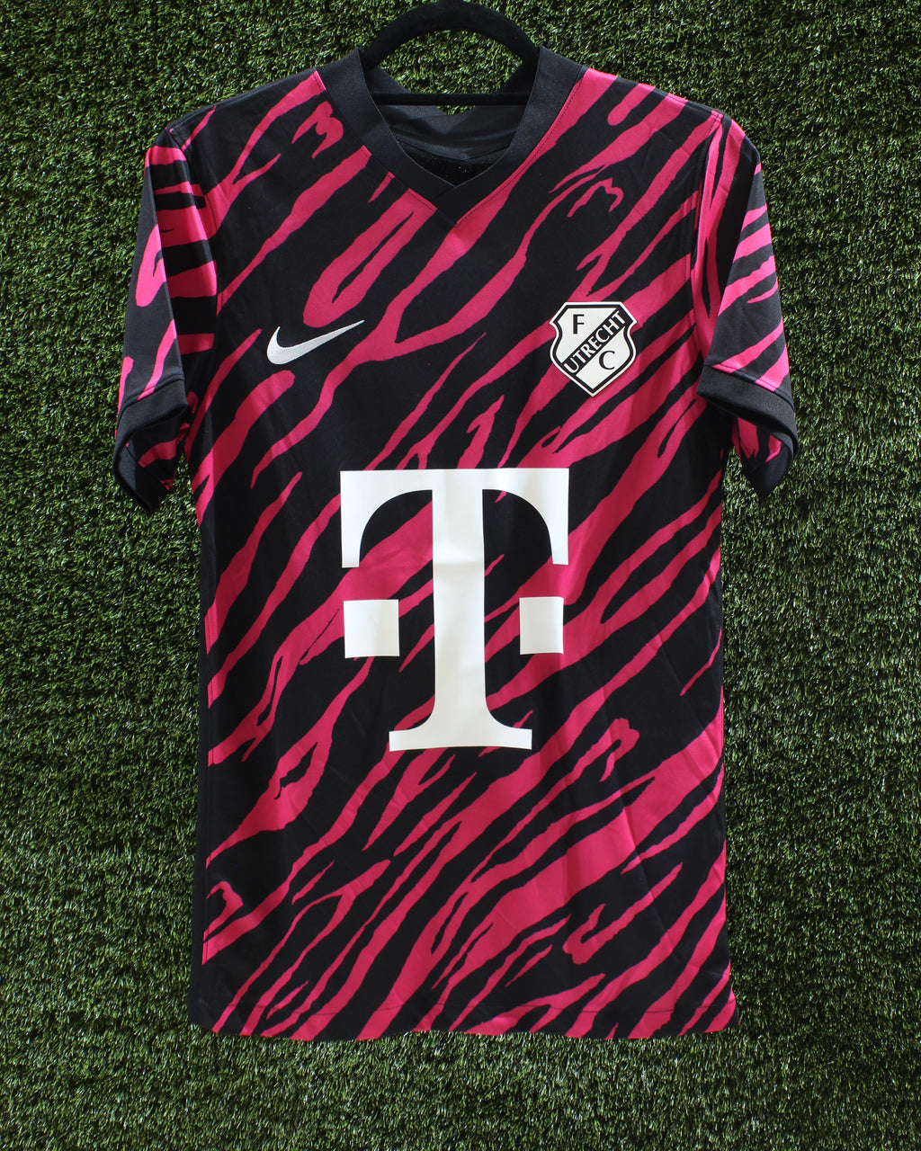 FC Utrecht 2022/23 Away Shirt - Fan Version - Mint (10/10)