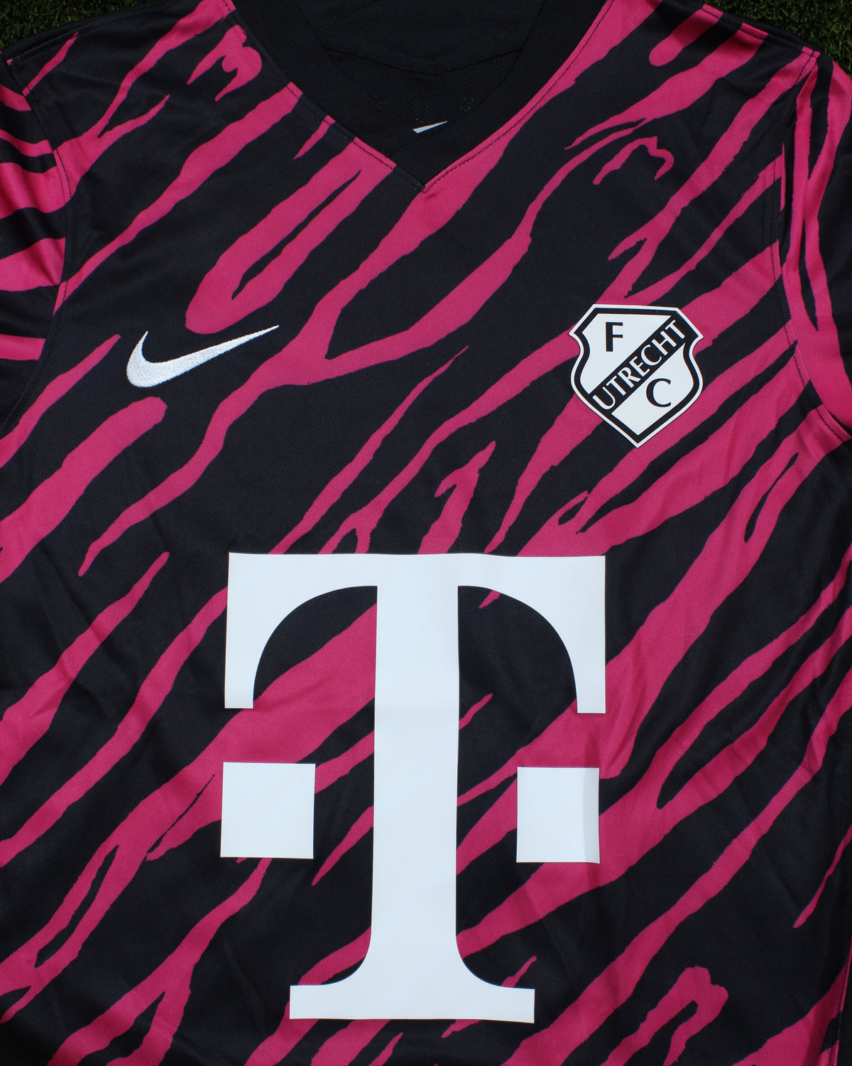 FC Utrecht 2022/23 Away Shirt - Fan Version - Mint (10/10)