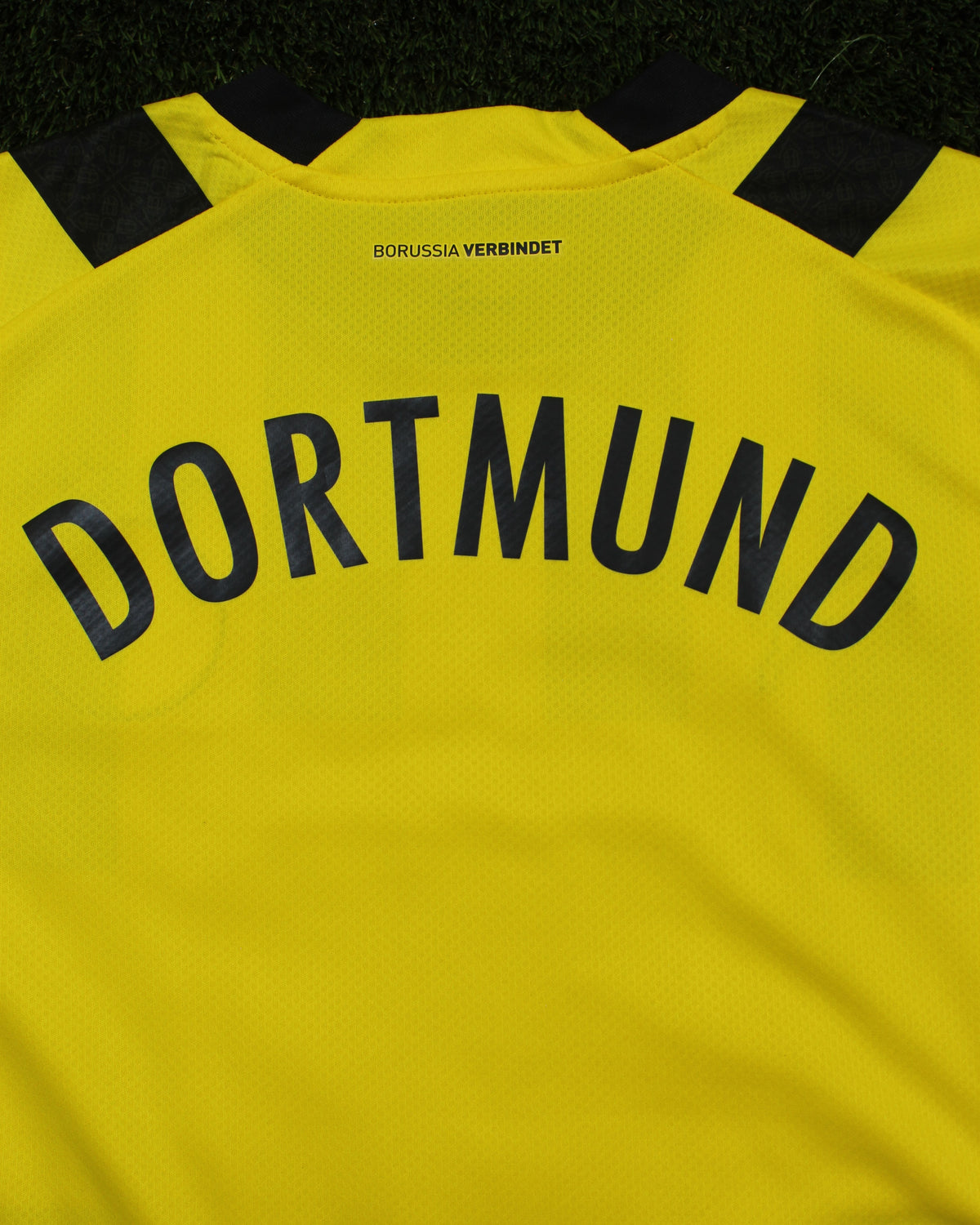 Borussia Dortmund 2022/23 Home Shirt - Fan Version - Mint (10/10)